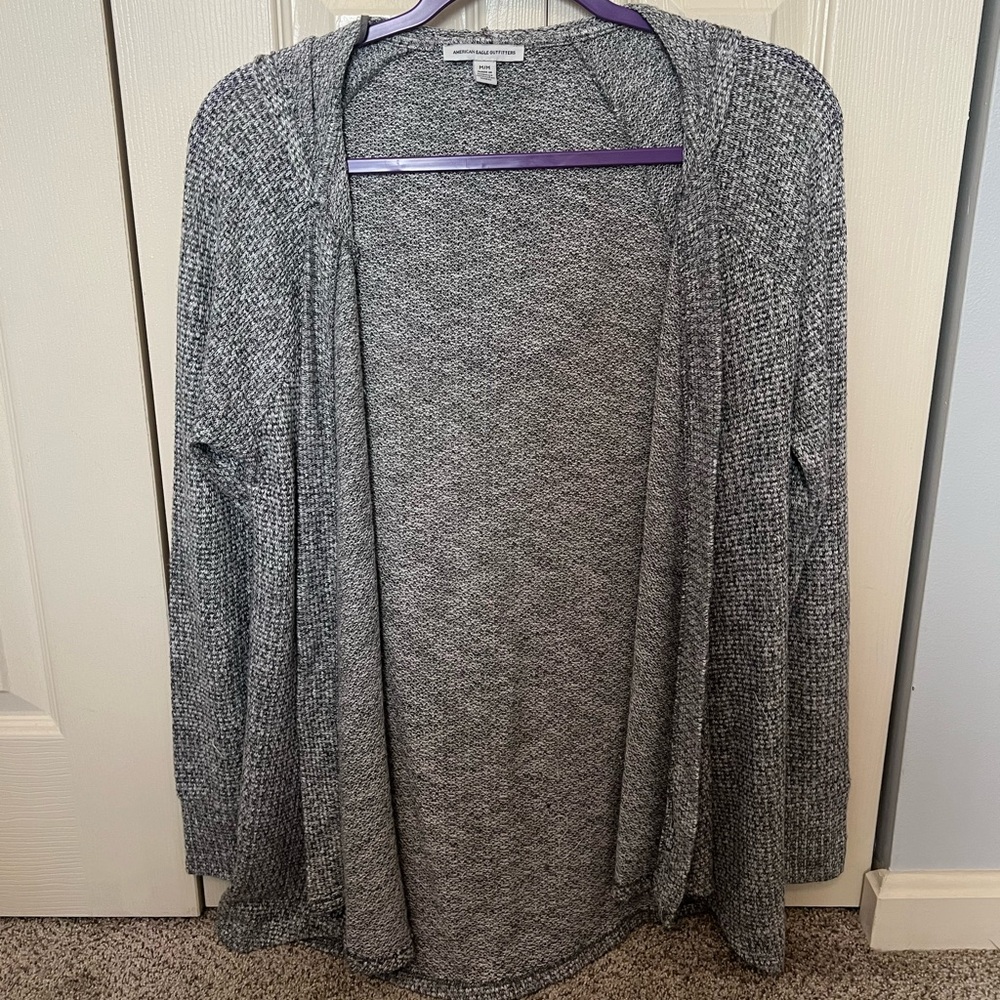 American Eagle Outfitters Heathered Gray Women's Cardigan